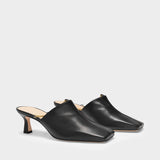 Mules Isa en Cuir Noir avec Chaine