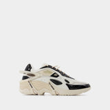 Baskets Cylon 21 en Cuir Ivoire et Noir