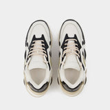 Baskets Cylon 21 en Cuir Ivoire et Noir