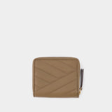 Portefeuille Kira Chevron Bi-Fold en Cuir Beige