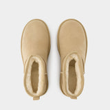 Bottines W Classic Ultra Mini Platforme - UGG - Cuir - Sand