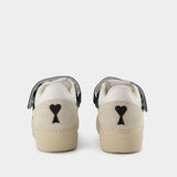 Baskets Low-Top ADC en Cuir Blanc/Multi