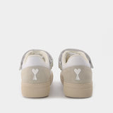 Baskets Low-Top ADC en Cuir Blanc