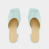 Mules Sandi - Aeyde - Cuir Verni - Acqua