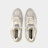 Sneakers Running - Golden Goose Deluxe Brand - Cuir - Gris