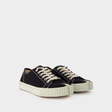 Baskets Tabi Low en Cuir Noir et Blanc