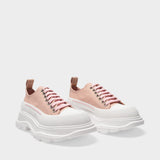 Sneakers Tread Slick en Cuir Rose Magnolia, Détail Blanc et Semelles Rose Magnolia en Caoutchouc