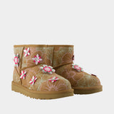 Bottines Classic Mini Meadow - UGG - Cuir - Marron