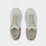 Sneakers Oversized - Alexander McQueen - Cuir - Blanc/Beige
