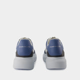 Sneakers Retro Oversized - Alexander McQueen - Cuir - Bleu