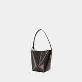 Sac Porté Épaule The Jwa Corner Small Bucket - J.W. Anderson - Cuir - Noir