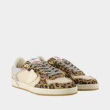 Sneakers Pgal Low Woman - Philippe Model - Cuir - Beige