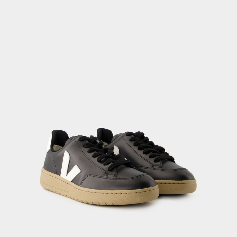 Sneakers V-12 - Veja - Cuir - Noir/Blanc