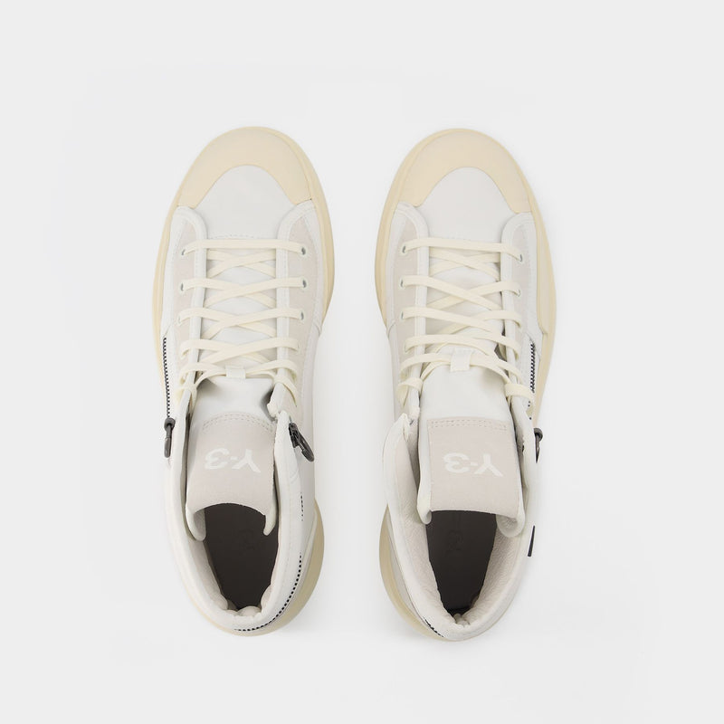 Sneakers Ajatu Court High en Blanc