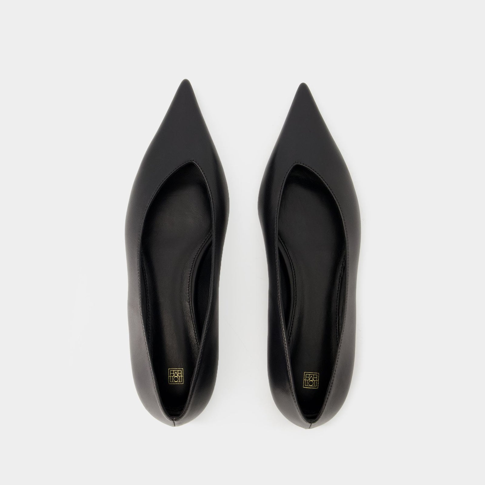 靴 TOTEME The Asymmetric Ballerina 37 TOTEME The Asymmetric Ballerina 37
