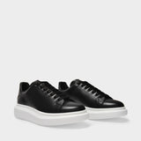 Sneakers Oversized - Alexander Mcqueen - Cuir - Noir/Blanc
