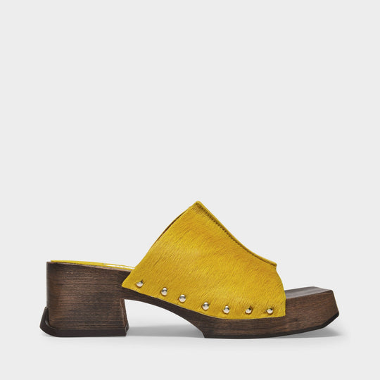Sabots Hannah en Cuir Jaune