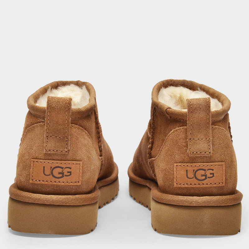 Bottines Classic Ultra Mini en Cuir Marron