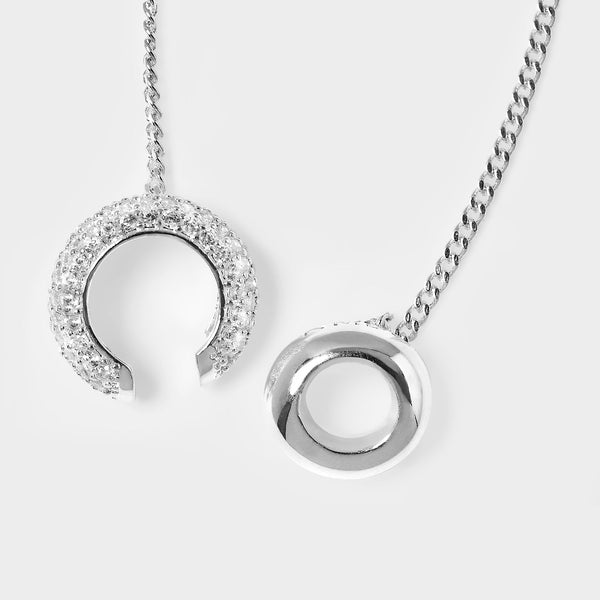 Boucle d'Oreille pour Airpods Pave en Laiton Argenté